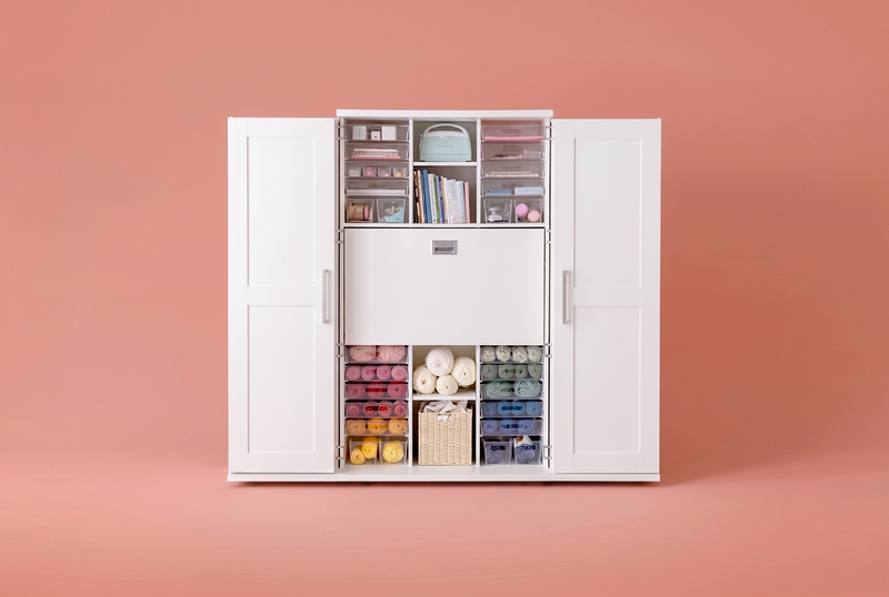 DreamBox XL closed cabinet