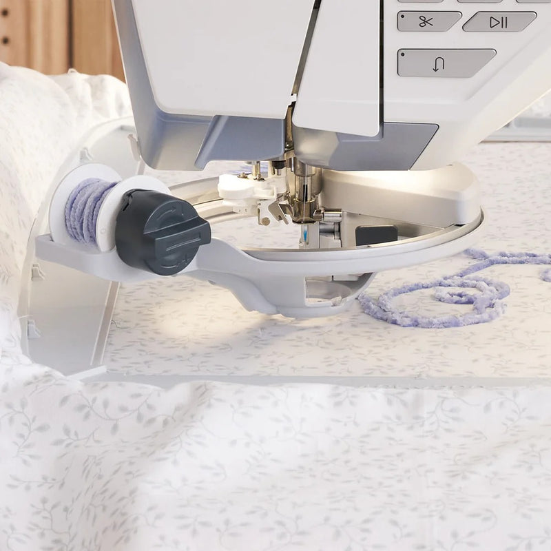 HUSQVARNA VIKING Designer Epic 3 Sewing and Embroidery Machine Nordic Frost Edition