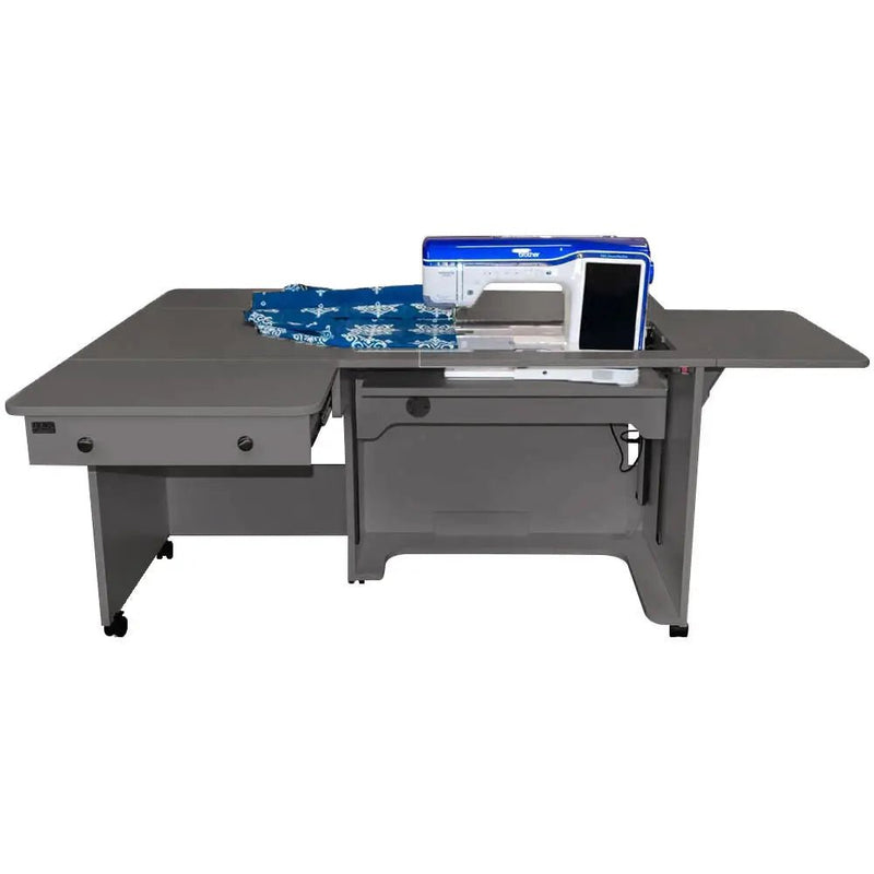 Horn Model 8280 Quilter’s Dream XL Sewing Cabinet