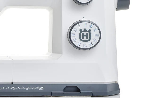 HUSQVARNA VIKING Onyx 25 Mechanical Sewing Machine