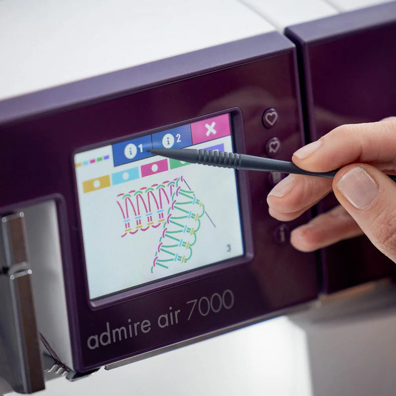 PFAFF admire air 7000 Coverlock Machine – One - Touch Air Threading