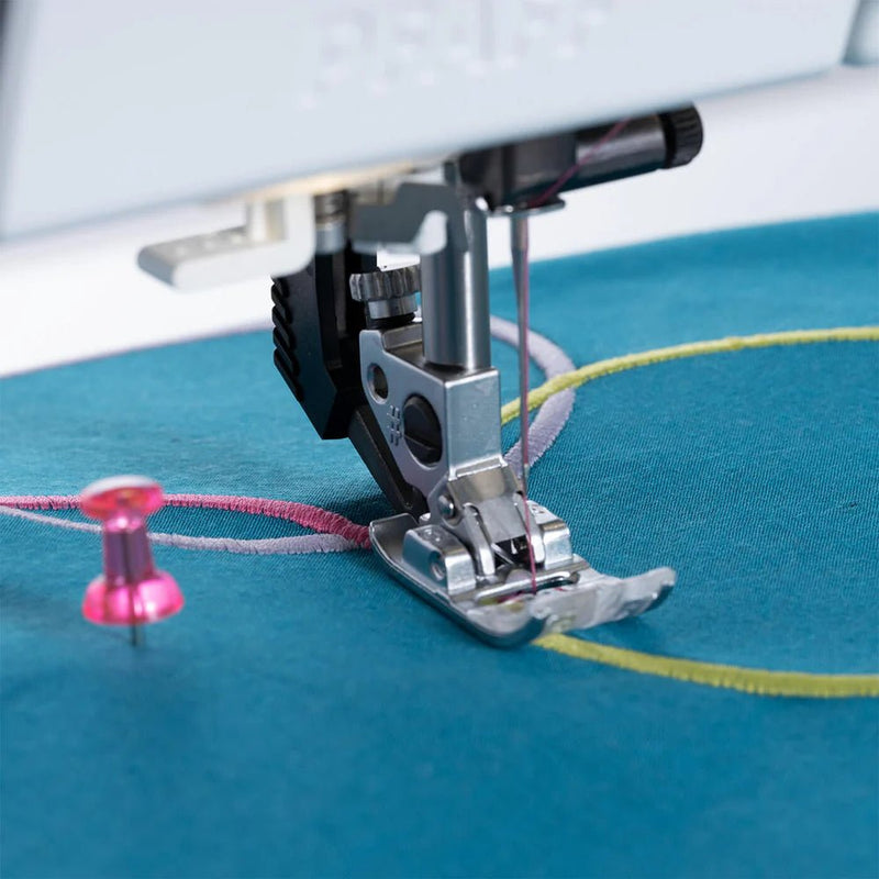 PFAFF passport 2.0 Sewing Machine