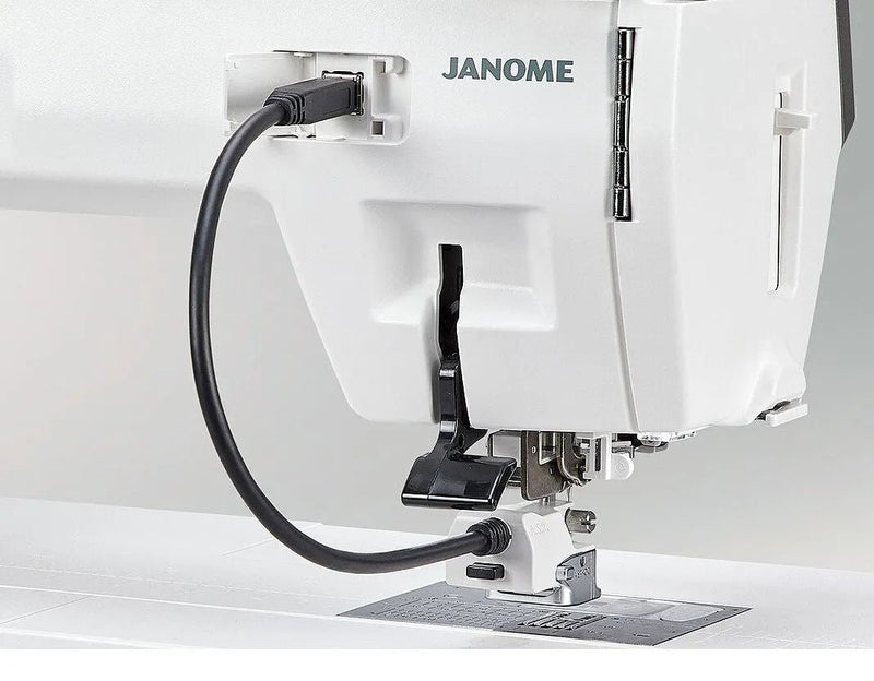 Janome Horizon Memory Craft 9480QCP Sewing & Quilting Machine