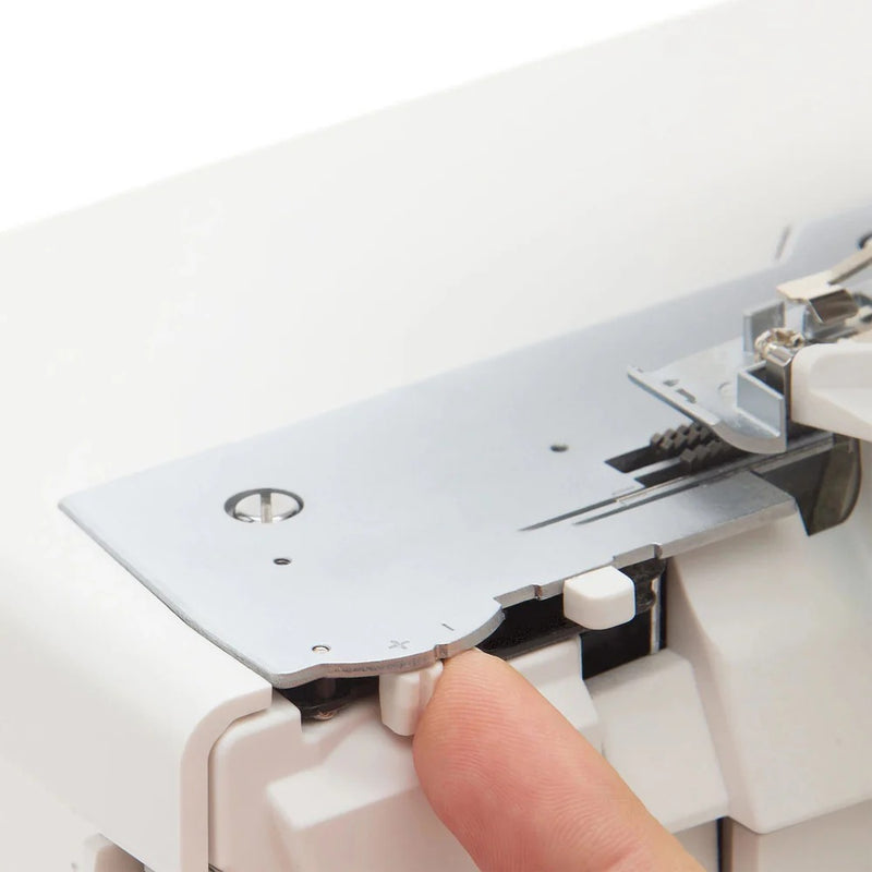 PFAFF Admire 3000 Professional Heavy-Duty Overlock Serger Machine