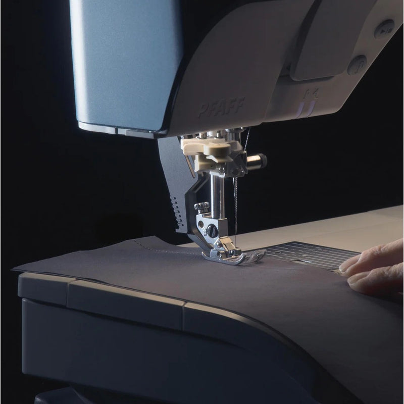 PFAFF Performance Icon Sewing and Quilting Machine front view